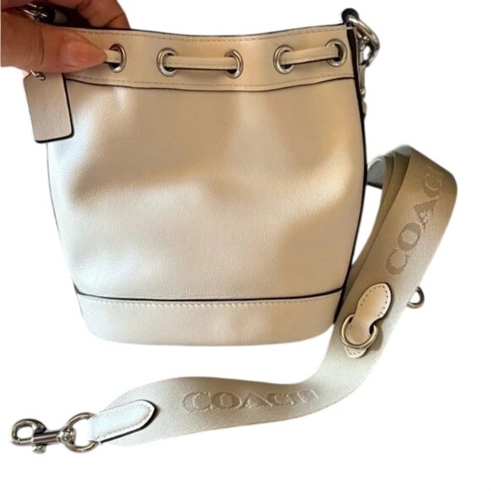 Coach Mini Drawstring Bucket Bag White Leather Crossbody Handbag - Picture 8 of 9